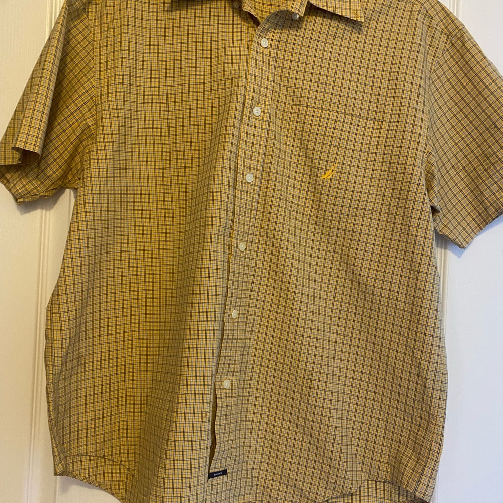 Nautica men short sleeve shirt